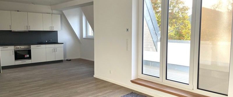 Schöner Wohnen im DG mit Ausblick im Kranoldkiez - Photo 1