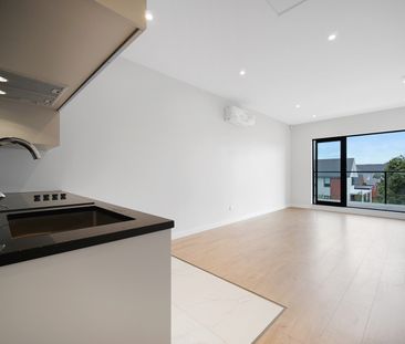NEWLY built sunny one bedroom apartment in Hobsonville - Photo 3