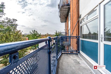 3 bedroom maisonette to rent - Photo 2