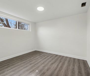 For Lease - 9 GREENWICH Avenue, Cityview - Parkwoods Hills - Rideau... - Photo 2