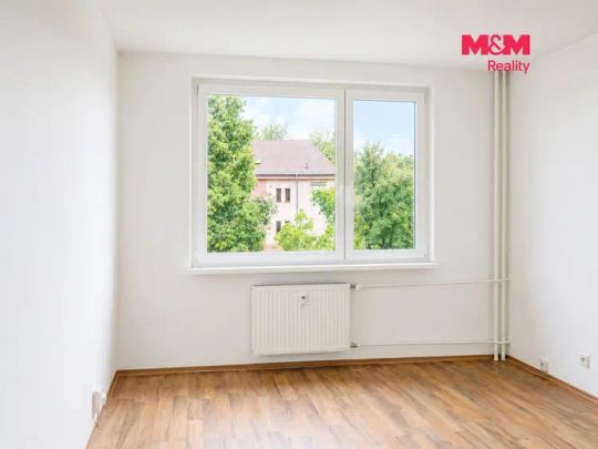 Pronájem bytu 2+1 v Verneřicích, ul. Příbramská - Photo 1