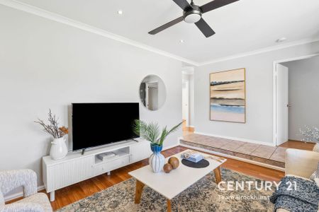 Fresh Modern Living in Quiet Cul-De-Sac - Photo 2