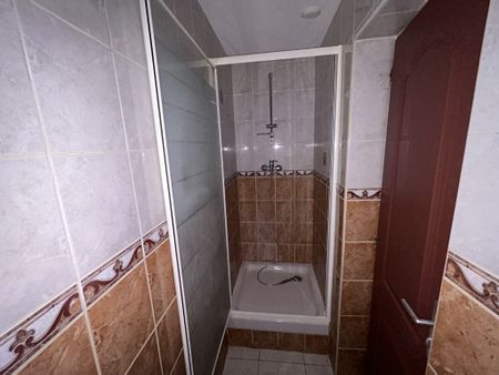 Location Appartement 3 pièces 50m² NARBONNE 11100 - Photo 3