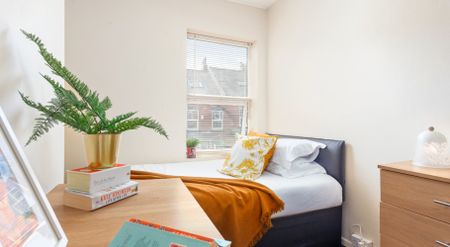 8 Hessle Terrace, Hyde Park, Leeds, LS6 1EQ - Photo 4