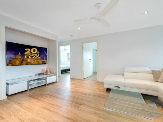 3 Redwood Place, Molendinar QLD 4214 - House For Rent | Domain - Photo 1