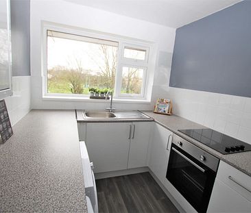 2 bedroom Maisonette to let - Photo 1