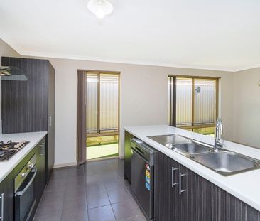 LOW MAINTENANCE 3X2 HARRISDALE HOME!!! - Photo 5