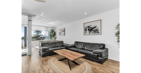 3 BEDROOM APARTMENT WITH OCEAN VIEWS - FLEXIBLE LEASE TERMS - Photo 2