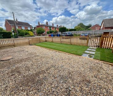 2 bedroom semi-detached house to rent - Photo 6