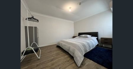 FULLY FURNISHED COTTAGE - Photo 3