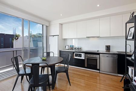 Stunning rooftop terrace with unique views! - Photo 3