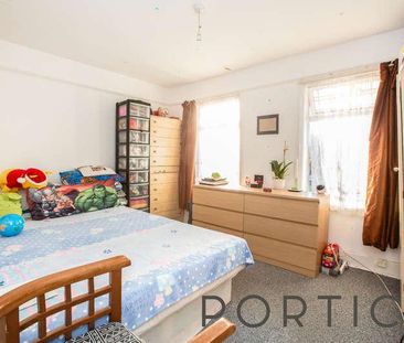 Croydon Road | Canning Town |, E13 - Photo 3