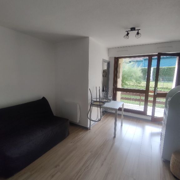 Location Appartement 1 pièce Meublé 23m² ST PIERRE DU MONT 40280 - Photo 1