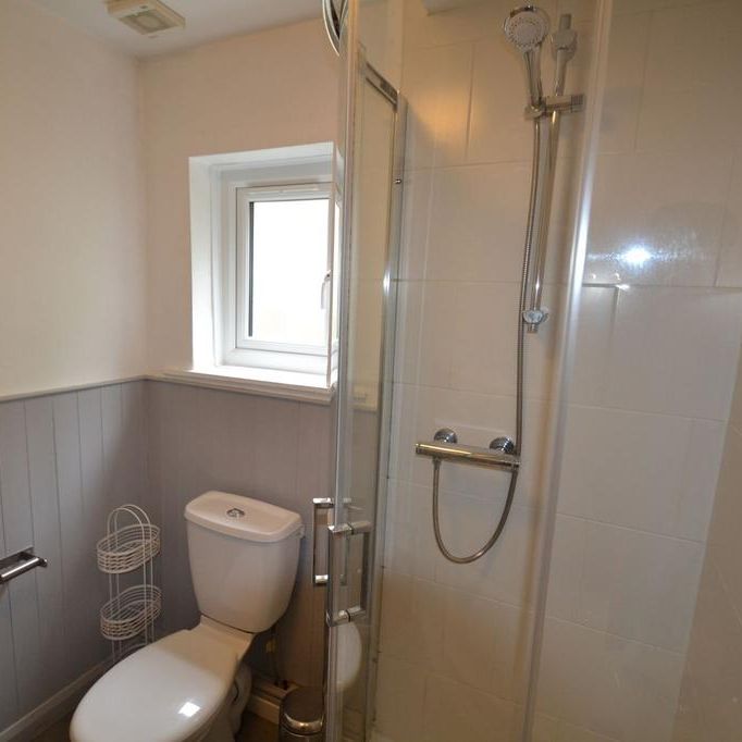 6 bedroom house to rent - Photo 1