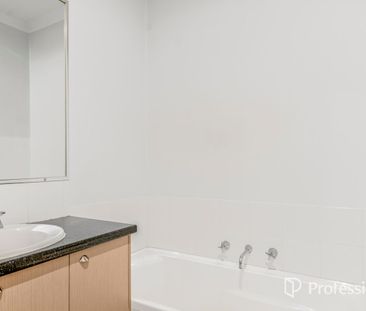 Modern 3x2 Villa in Nollamara - Comfort, Space & Style - Photo 2