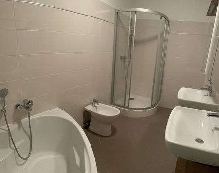 Sonnige 3-Zimmer Wohnung mit großzügigem Balkon im Hasengarten - UNTERWALTERSDORF - Photo 3