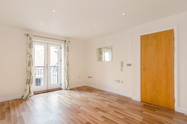 1 bedroom apartment to rent - Photo 1