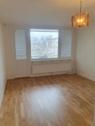 Blockstensvägen, Jordbro - Photo 1