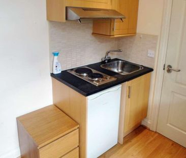 Studio to rent - Photo 4