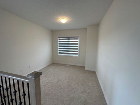 For Lease - 3 Bee Crescent Unit# Upper, Brantford, Ontario - Photo 5