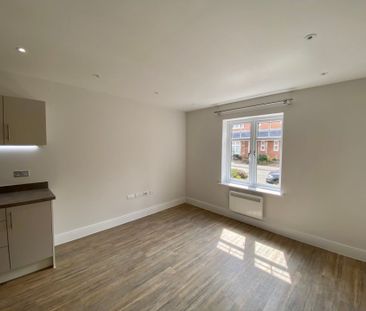 Heather Court, Emerald Avenue, GU51 - Photo 3