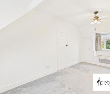 4 bedroom semi-detached bungalow to rent - Photo 2