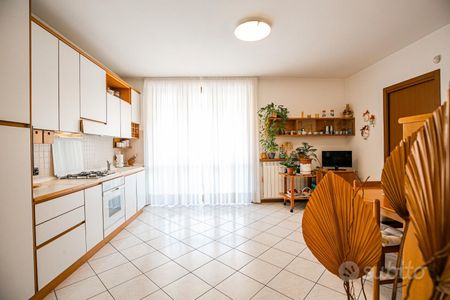 Trilocale arredato con terrazzo e box doppio - Photo 4