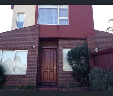 12 Cambridge Street, Caulfield North, Vic 3161 - Photo 2