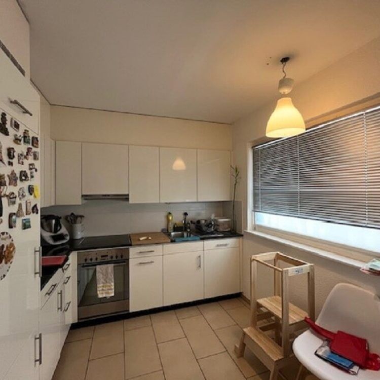 Charmant appartement de 2.5 pièces au 1er étage - Photo 1
