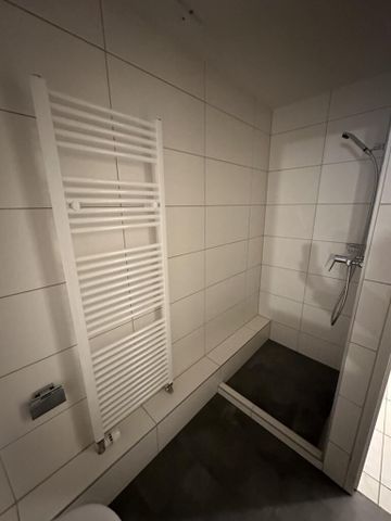 Luminous 2.5-room apartment with roof terrace in Arlesheim - Foto 5