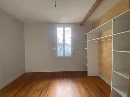 Location Maison 3 pièces 82 m2 à Gaillac - Photo 4