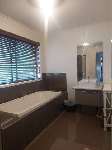 Glen Waverley - Photo 4