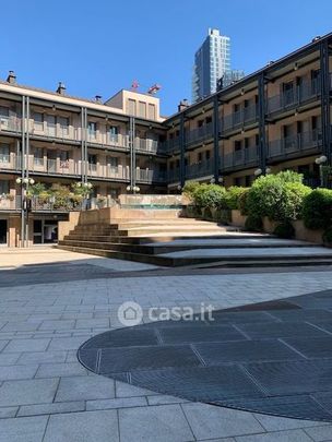 Monolocale in Affitto in Viale Monte Santo 8 a Milano - Foto 1