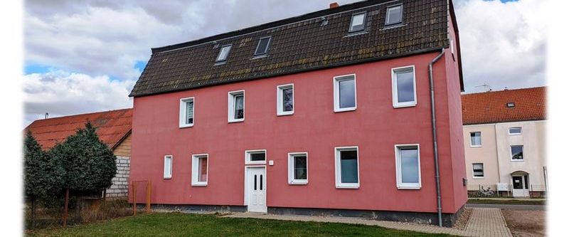 2-Raumwohnung im Erdgeschoss, mit PKW-Stellplatz zu vermieten - Photo 1