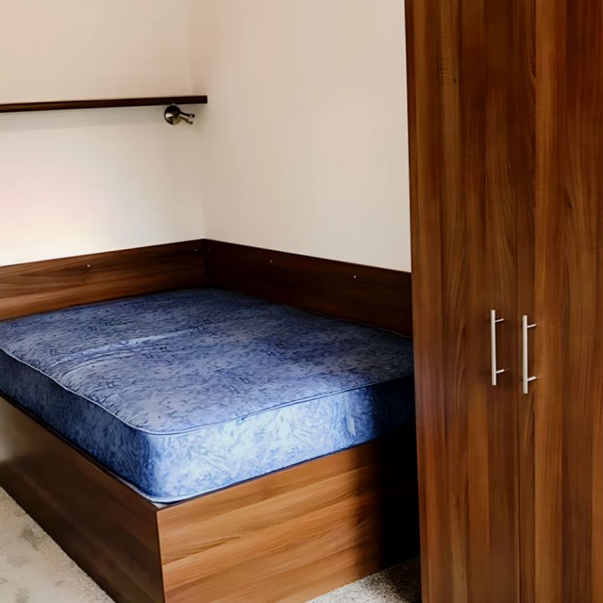 Non-En-suite - Photo 1