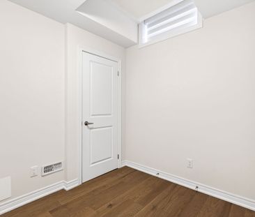 For Lease - 3201 Sixth Line Unit# Unit 2, Oakville, Ontario - Photo 4