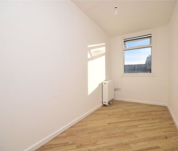 46, Bawn Drive, Leeds, West Yorkshire, LS12 5QN - Photo 4