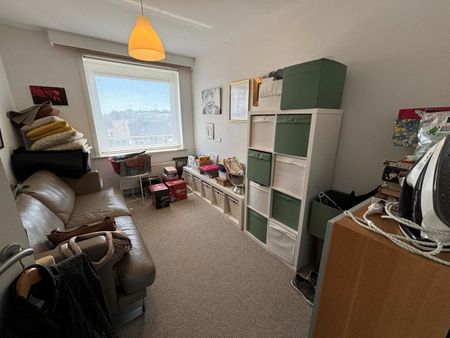 Ruim appartement met 2 slaapkamers te centrum Oostende! - Foto 5