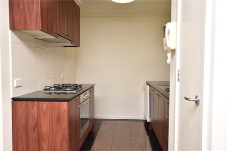 2406/668 Bourke Street - Photo 5