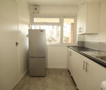1 Bedroom Flat To Let - Photo 4