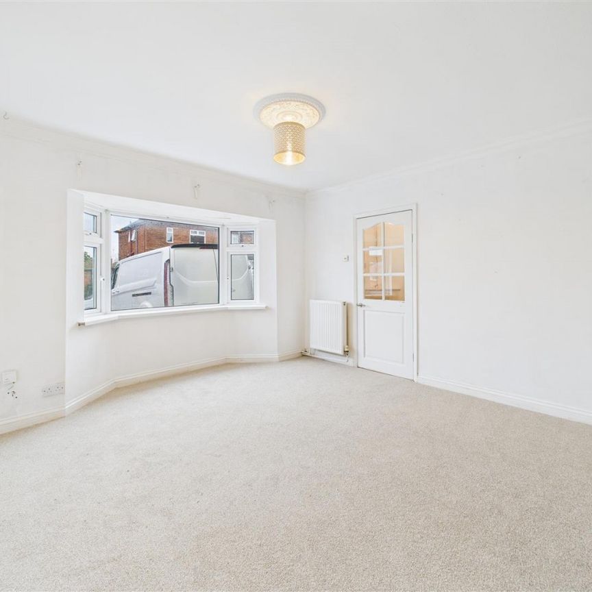 3 bedroom Semi-detached house to rent - Photo 1