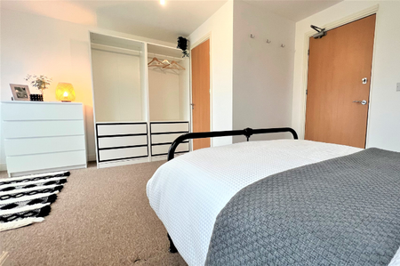 Drummond Grove, Ashford - Photo 4