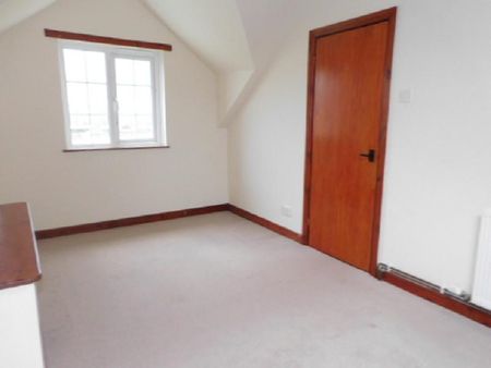 3 bedroom detached house to rent - Photo 3