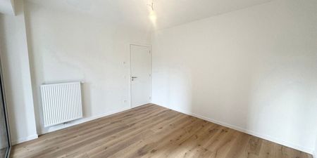 Appartement te huur in Brussel voor € 1.200 met 1 slaapkamer - Photo 2