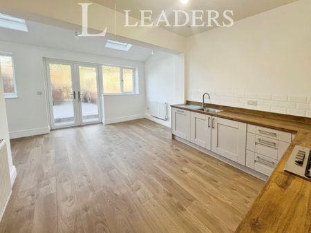 3 bedroom house to rent Shaw Lane, Stoke Prior, Bromsgrove, B60 - Photo 5