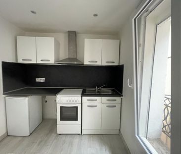 Location Appartement 1 pièce 19m² SETE 34200 - Photo 1