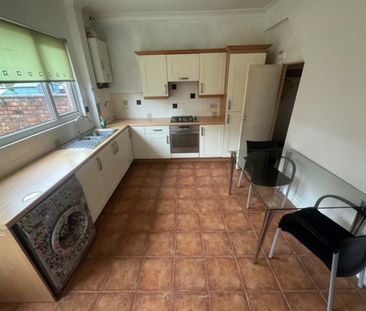 2 Bedroom Terraced House - Photo 6