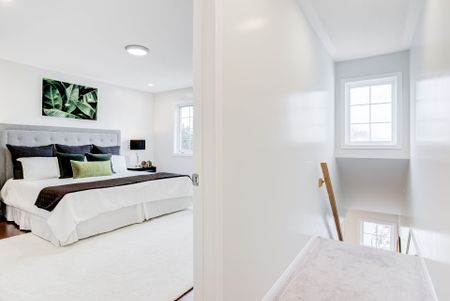 For Lease - 4398 Fairview Street, Burlington, Ontario - Photo 5