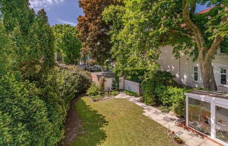 Ruhiges Wohnen mit Kamin in zentraler Lage - Photo 5