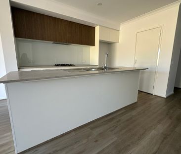 22 Marathon Way, Narre Warren South VIC - Photo 1